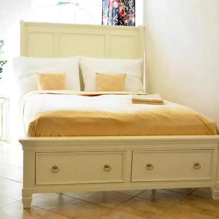 Apartment Elizabeth 1 *